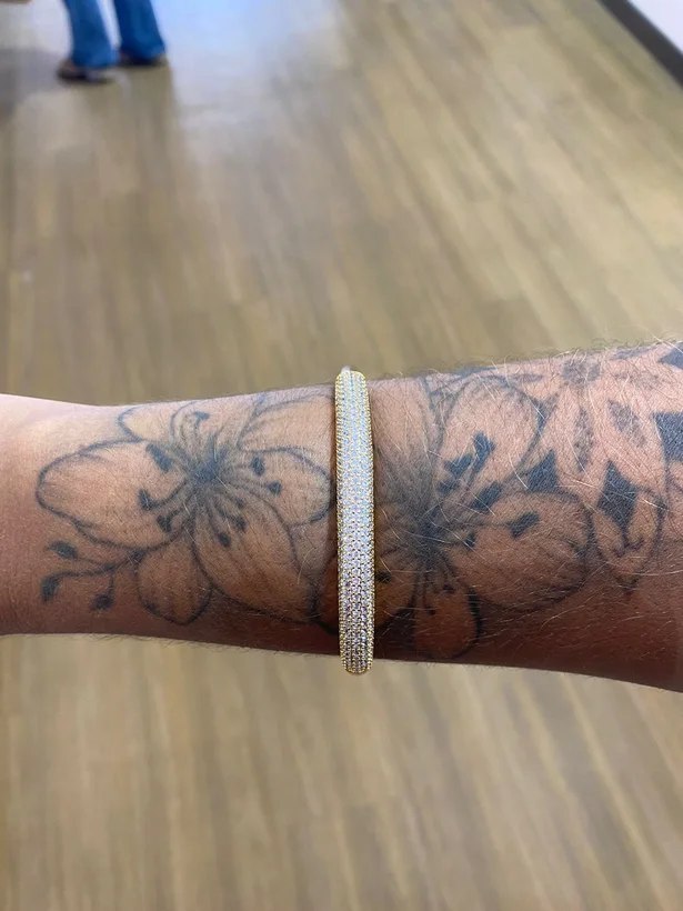 Bracelete Cravejado com Zircônia — Banhado a Ouro 18k