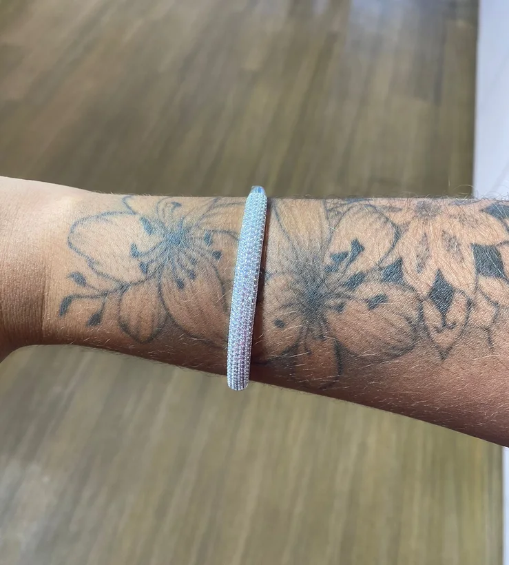 Bracelete Cravejado com Zircônia — Banhado a Prata 925