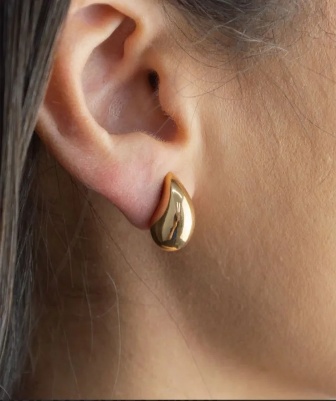 Brinco Gota Mini — Banhado a Ouro 18k