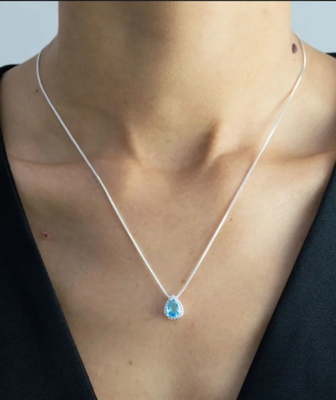 Colar Gota Azul com Zircônias — Banhado a Prata 925