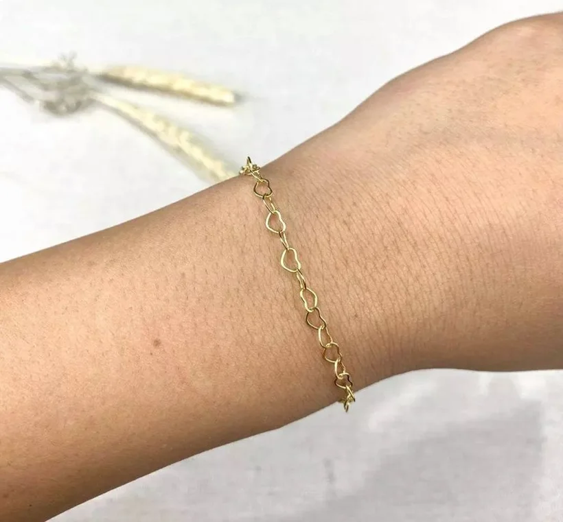 Pulseira Elos Coraçõezinhos — Banhado a Ouro 18k